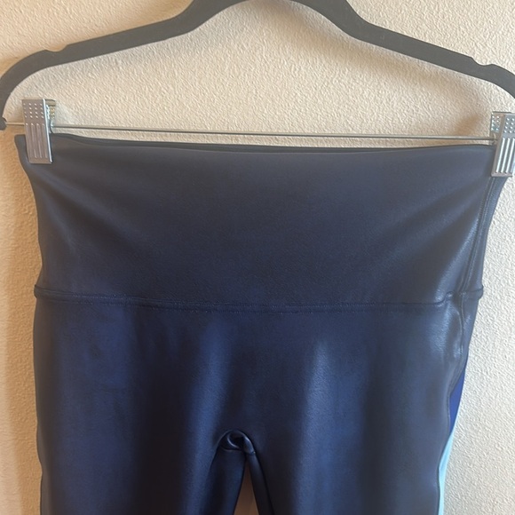 Spanx Faux Leather Track Stripe 7/8 Leggings Navy Womens Size Large - Picture 6 of 13